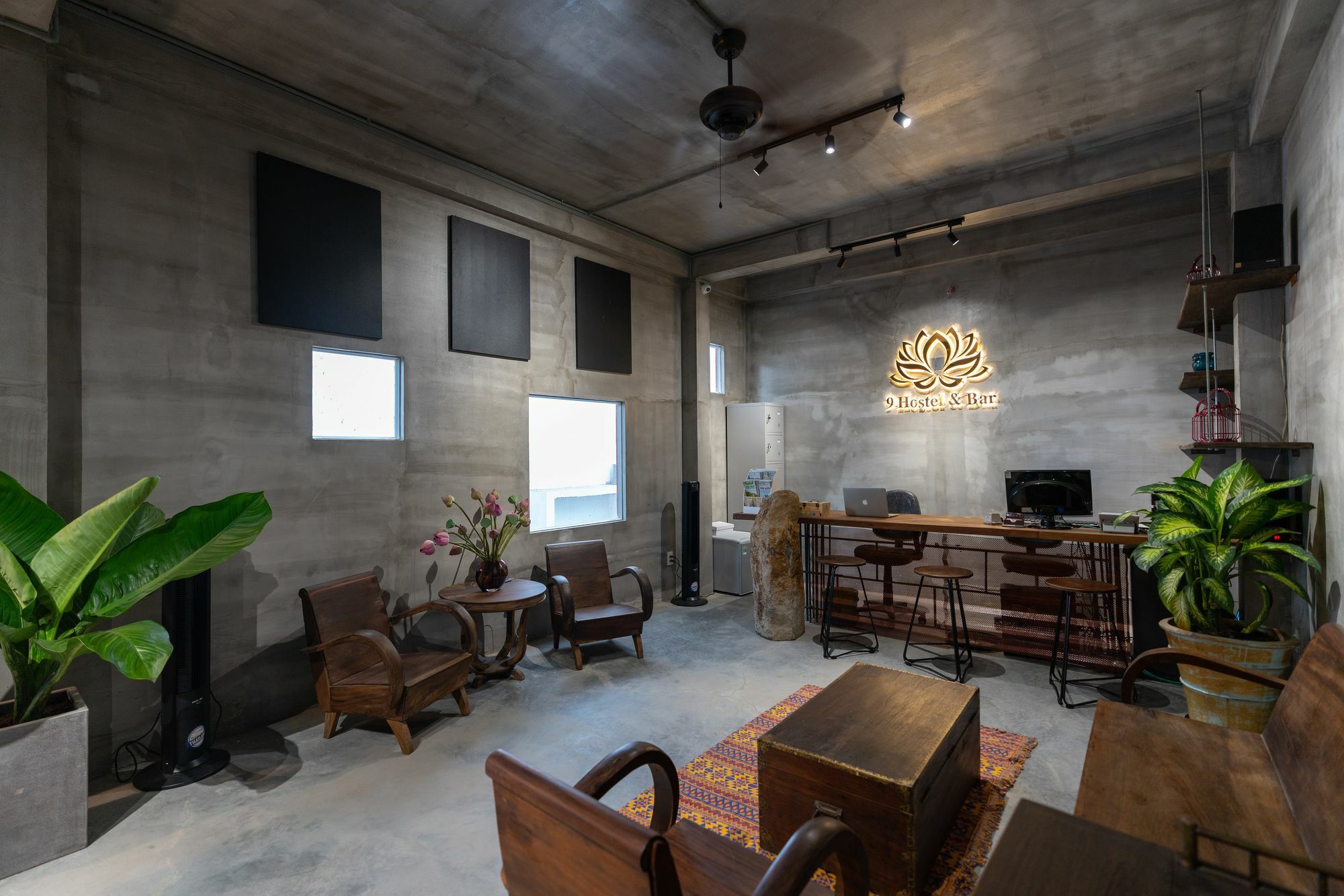 9 Hostel And Bar Ho Chi Minh City Exterior photo